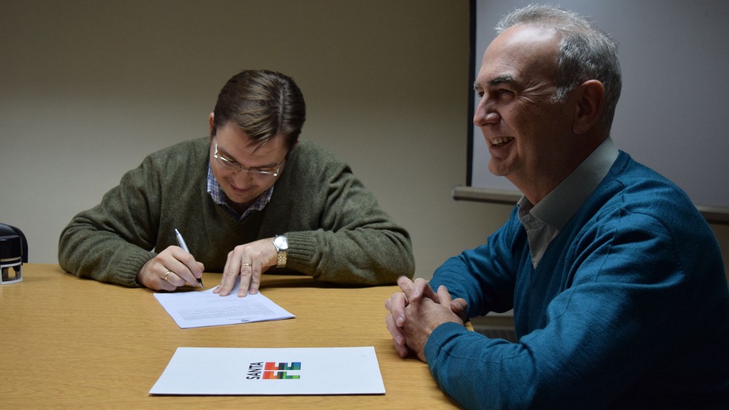 Sarasola firmó convenio para colaborar en controles a transporte de pasajeros